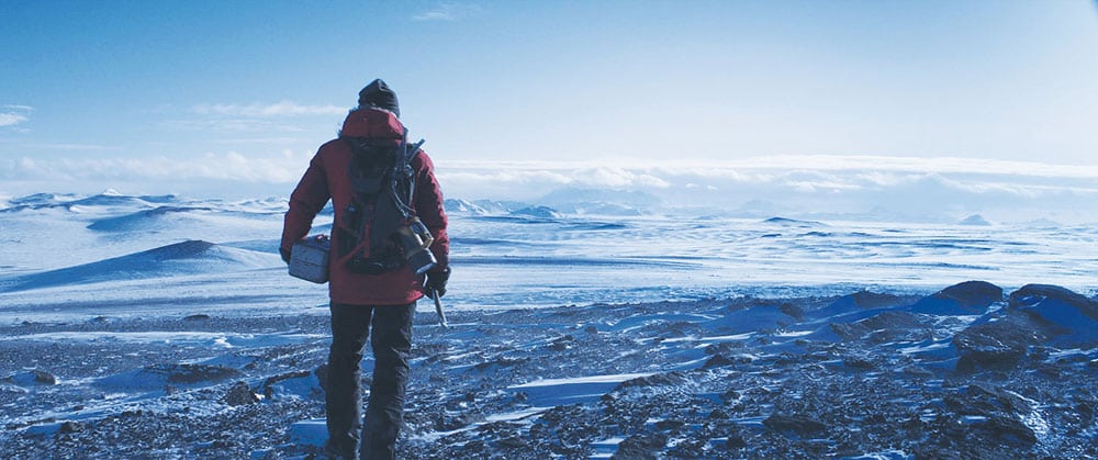 Arctic screenshot blue color grade